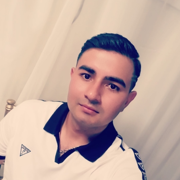 Meet your Posher, Alejandro - Picture 1 of 1